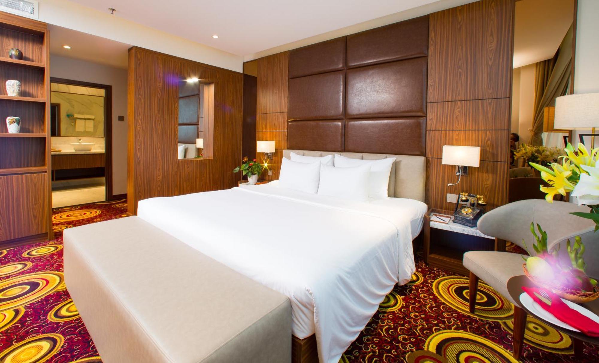 Van Phat Riverside Hotel Can Tho Dış mekan fotoğraf