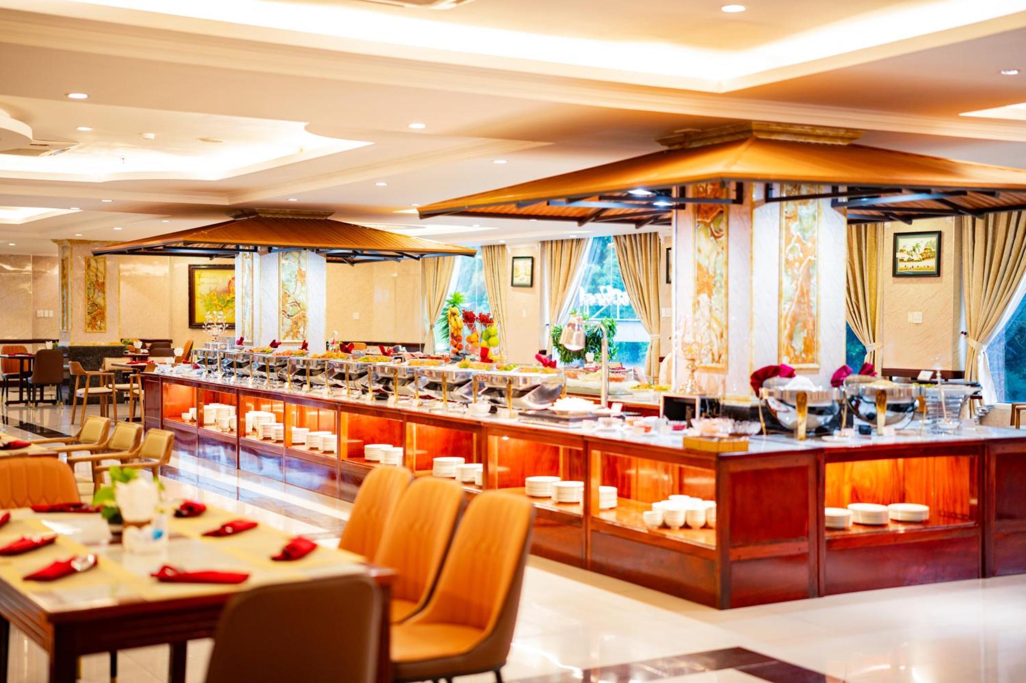 Van Phat Riverside Hotel Can Tho Dış mekan fotoğraf
