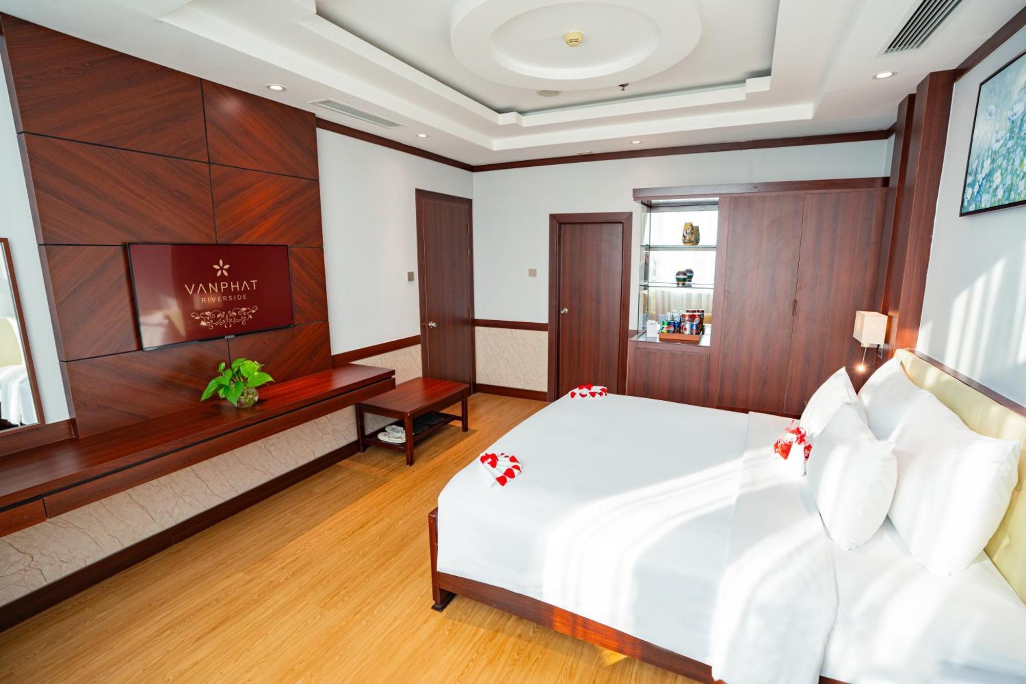 Van Phat Riverside Hotel Can Tho Dış mekan fotoğraf