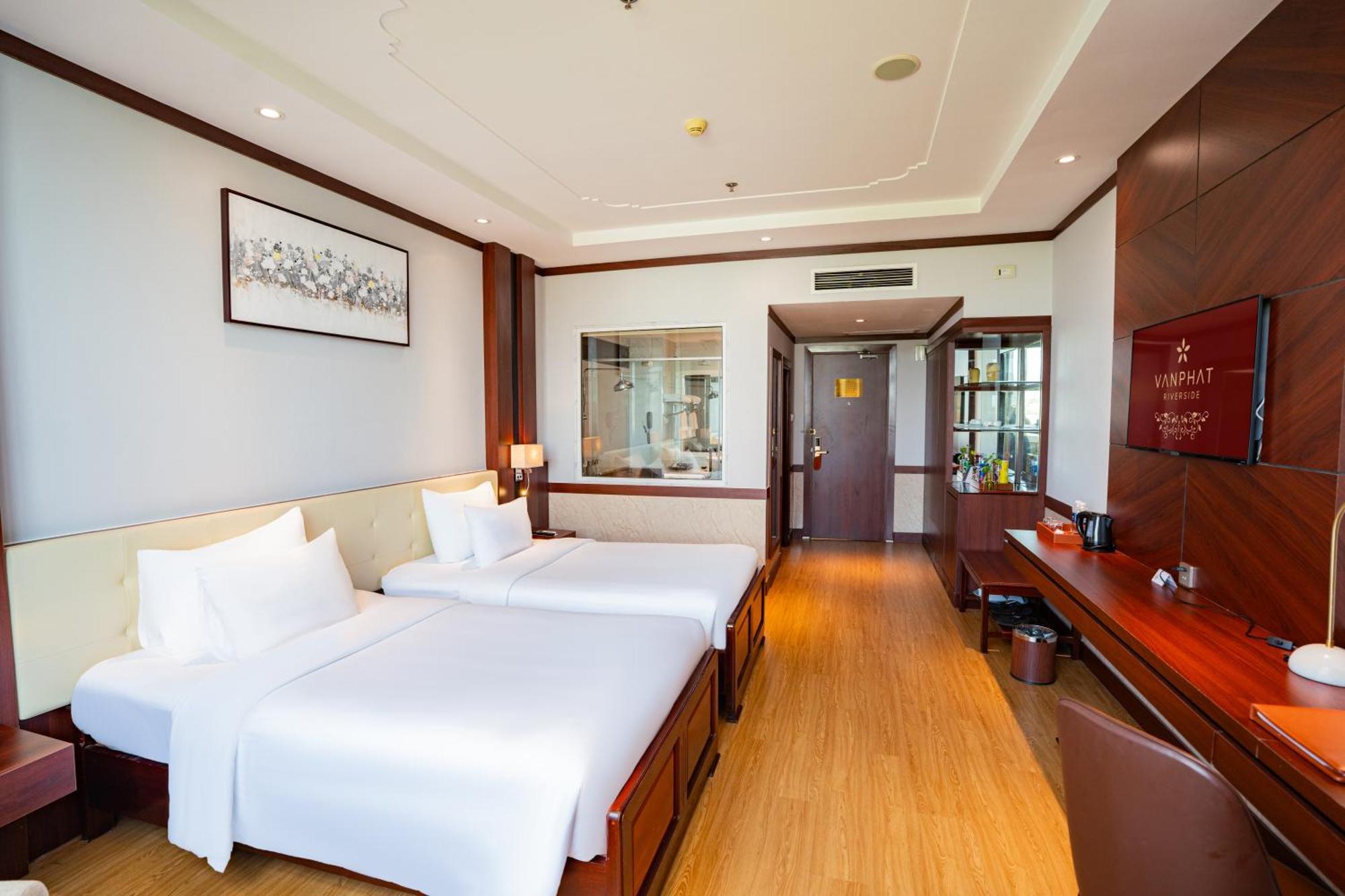 Van Phat Riverside Hotel Can Tho Dış mekan fotoğraf
